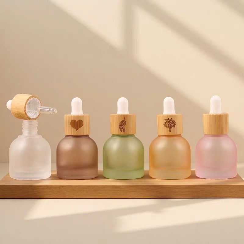 Refillable 15ml Essential Oil Glass Bottle Style 03 by Qunyi Glass